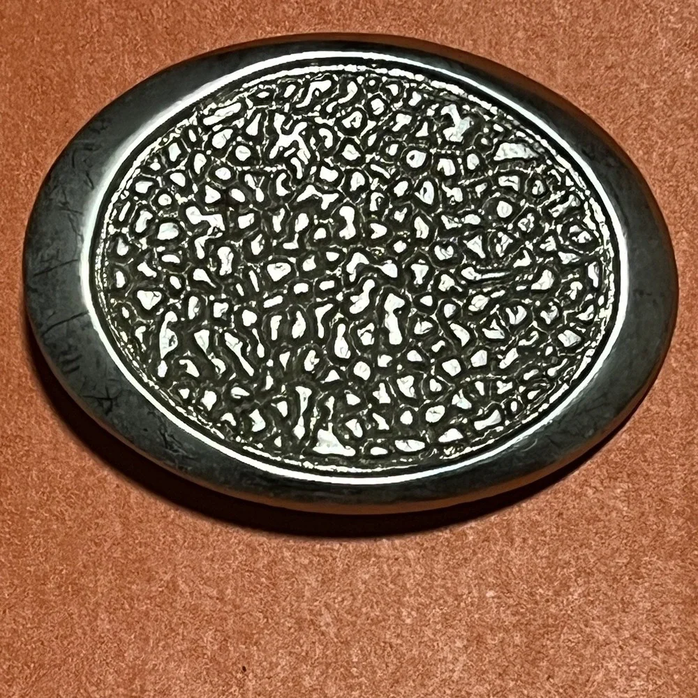 VTG Silver Tone Oval Textured Hammered Metal Belt Buckle 2113 Western Mens B21